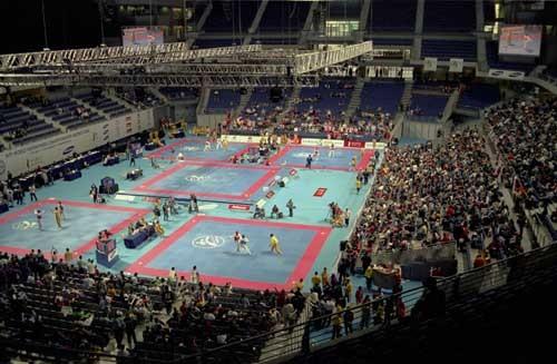 38_800_CtoMundo_Madrid14-04-04_General