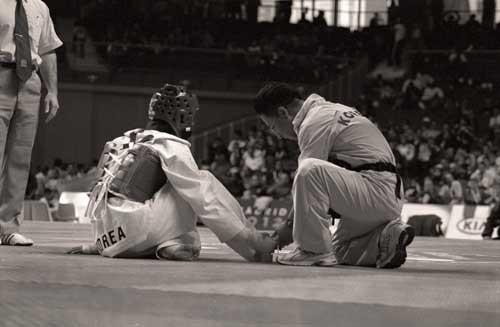 65_800_CtoMundo_Madrid14-04-04_B&N_Medico